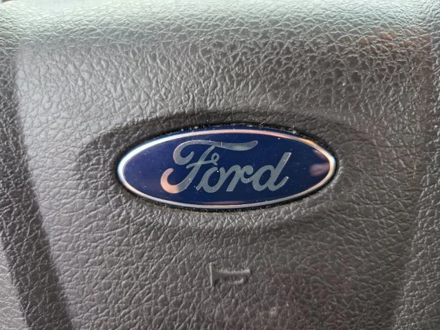 Used 2014 Black Ford Platinum image 33