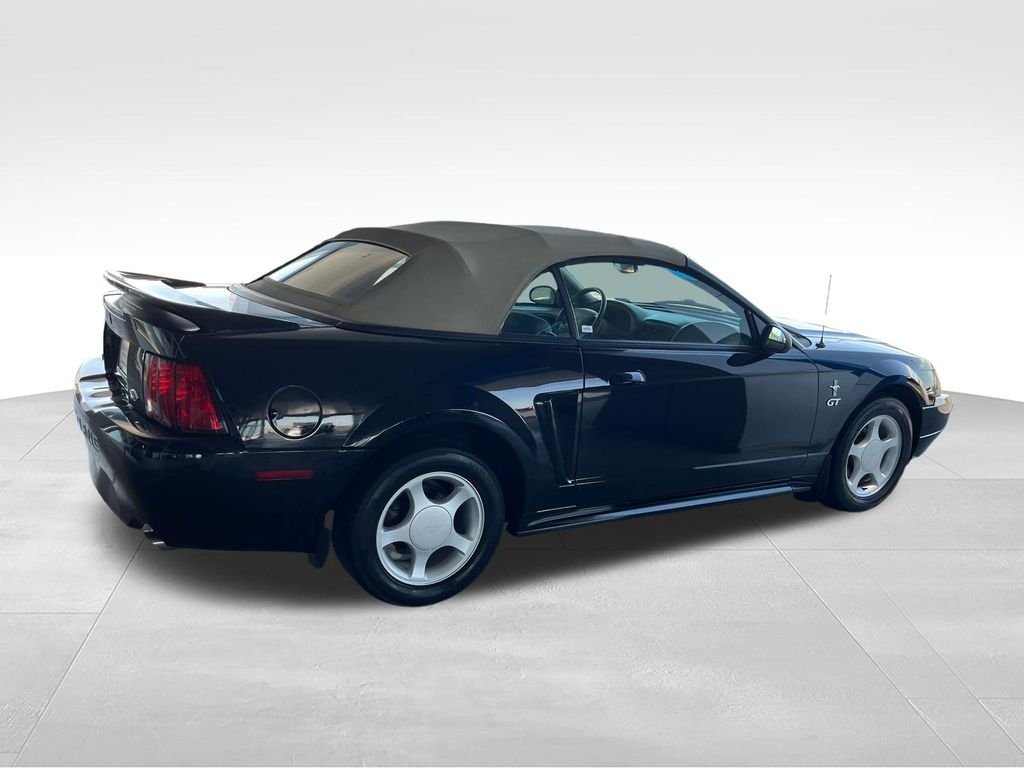 Used 2000 Black Ford GT image 6