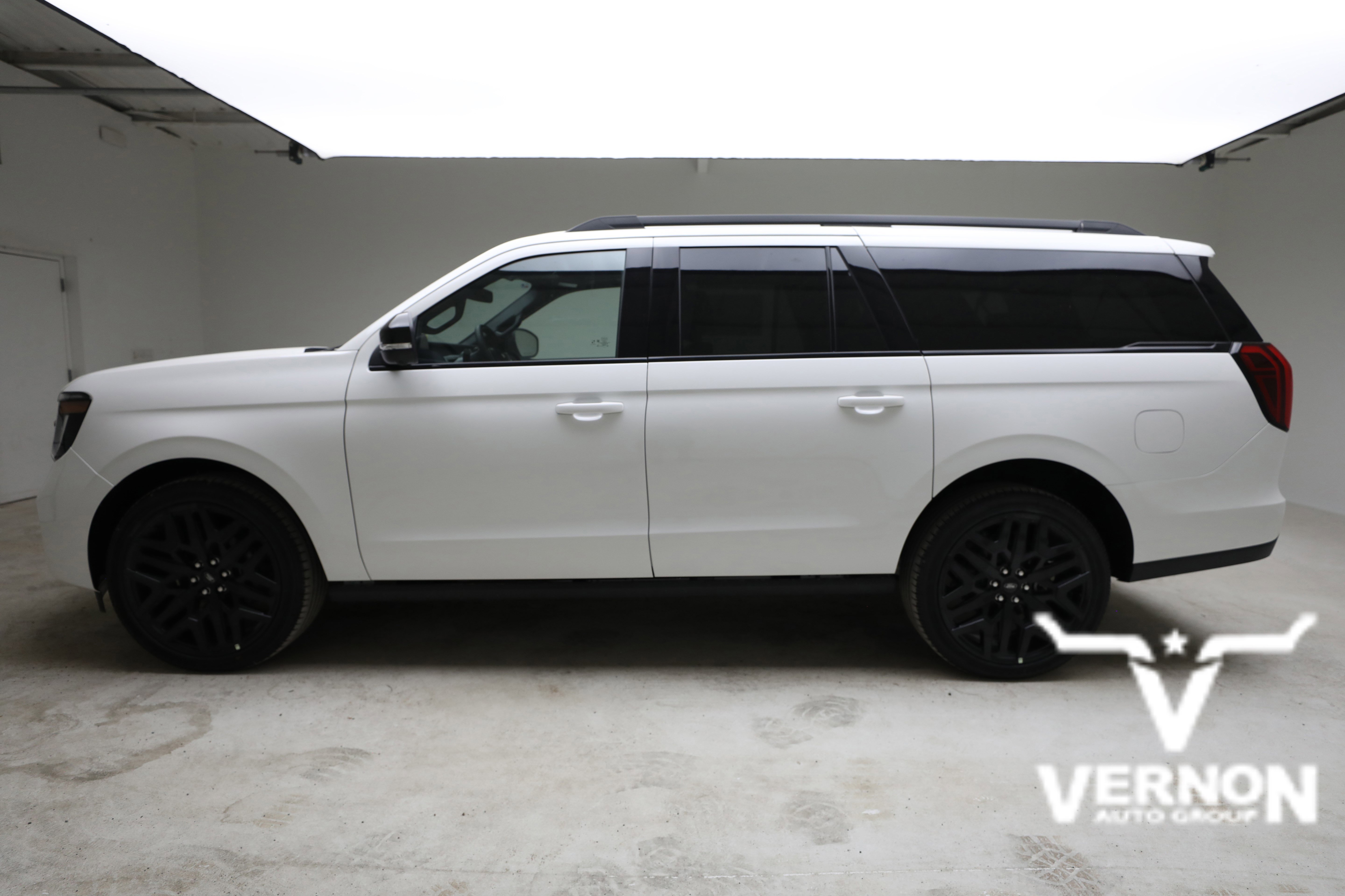 New 2026 Star White Metallic Tri-Coat Ford  image 2