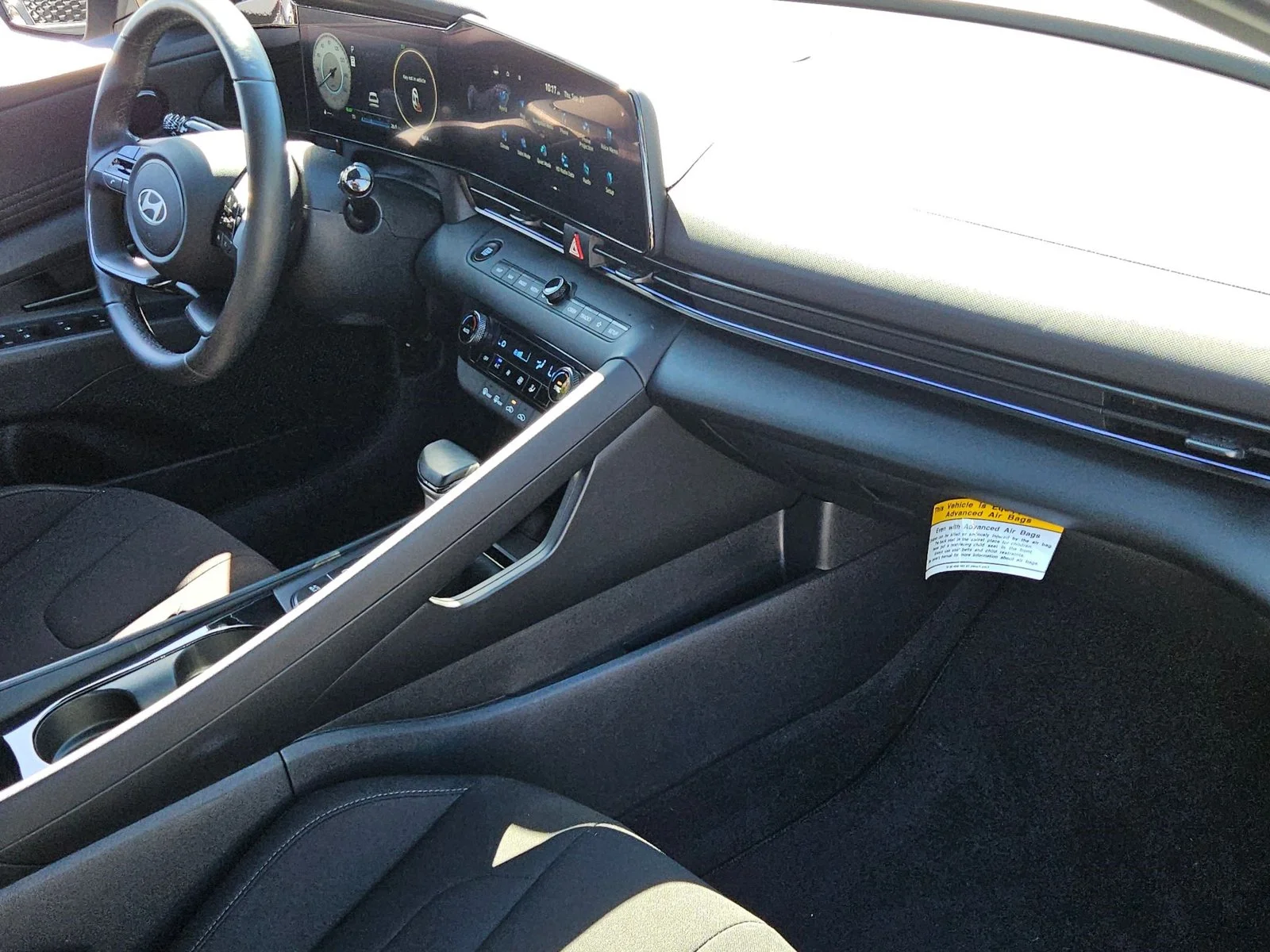 2025 Hyundai Elantra Blue - Photo 20