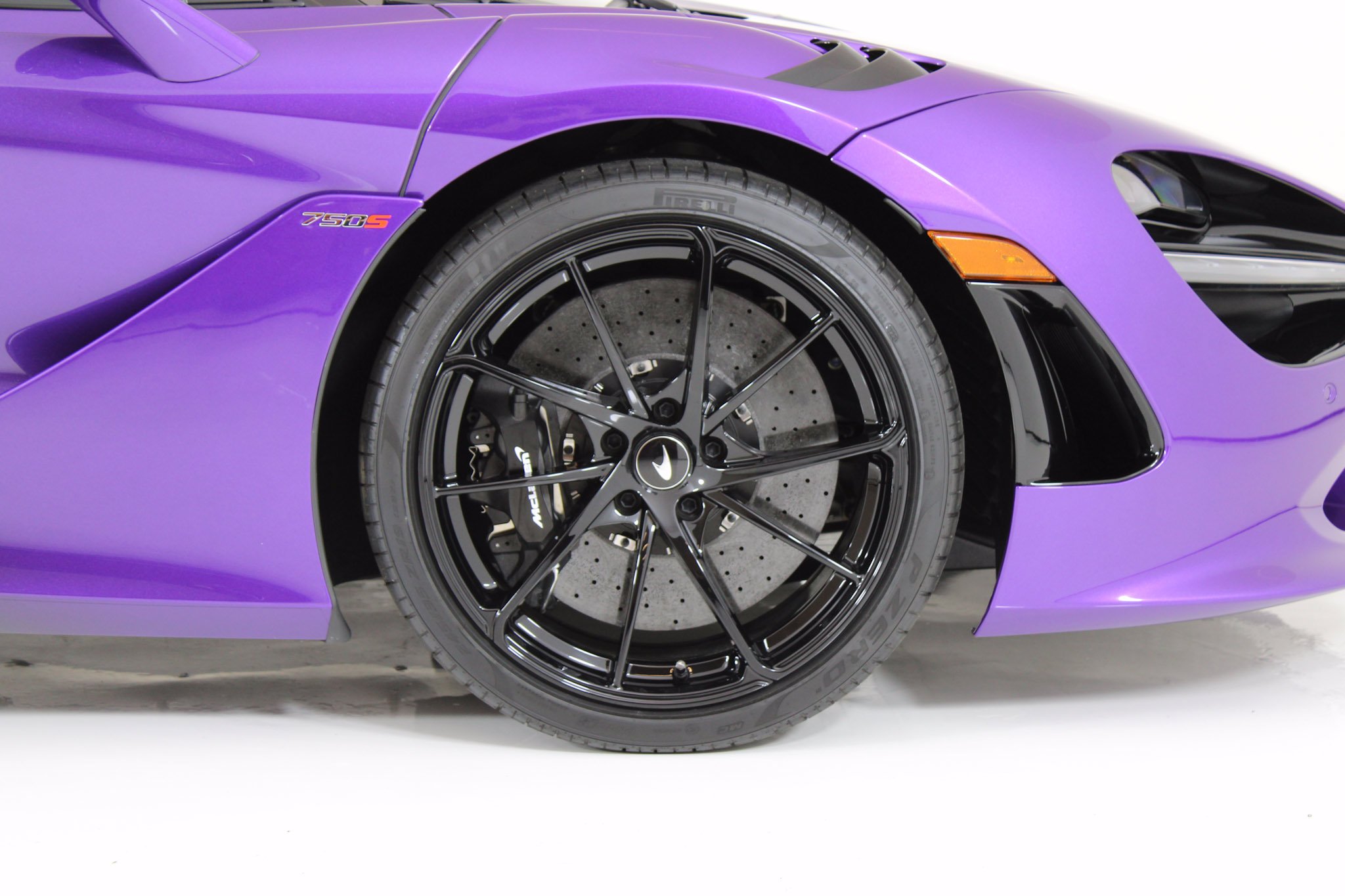 Used 2024 Purple McLaren Coupe image 30
