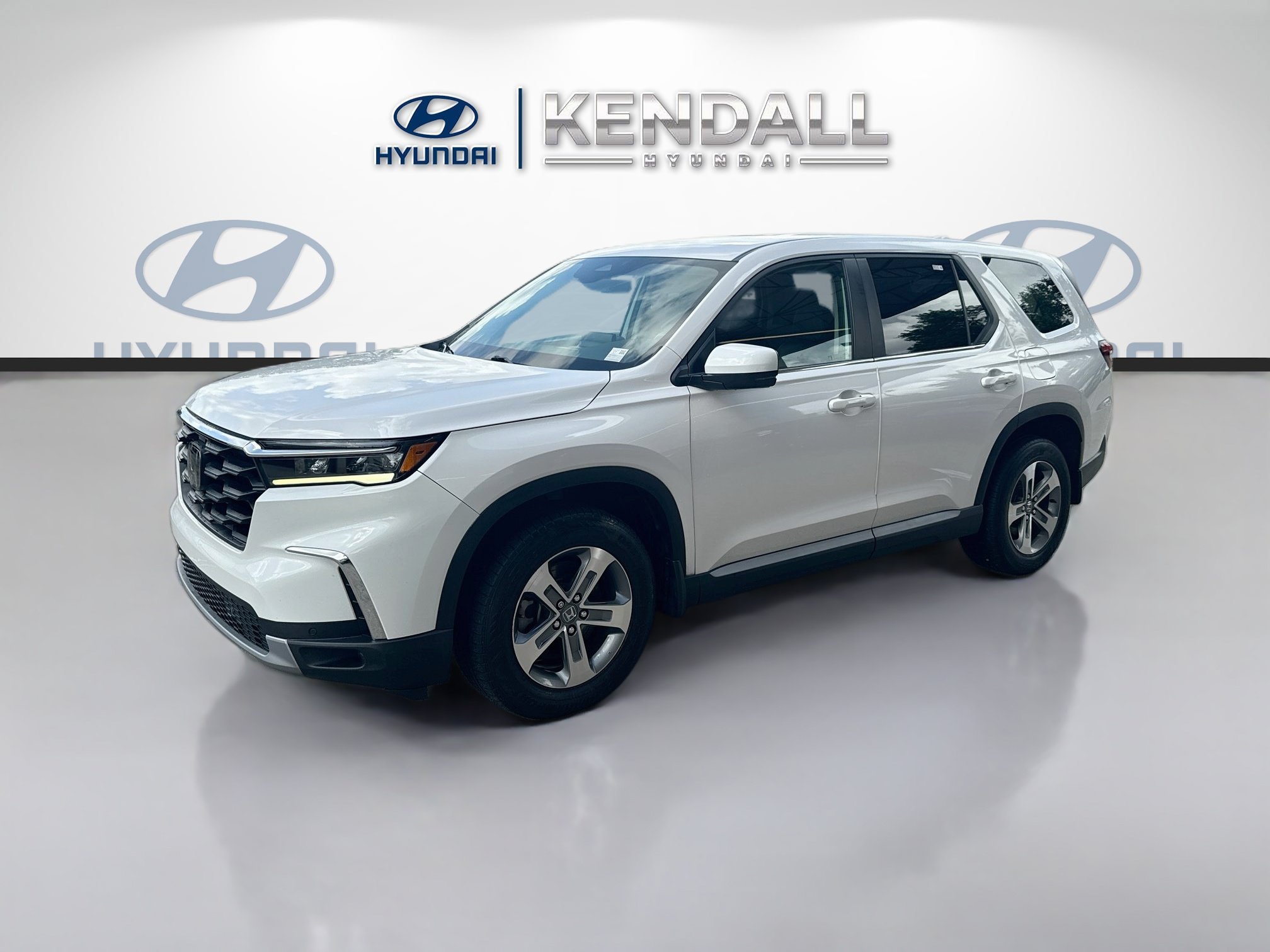 2024 Honda Pilot EX-L - Photo 3