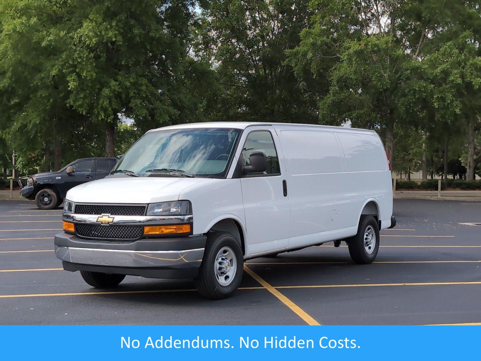 2026 Chevrolet Express 2500 Extended Work Van HD's photo