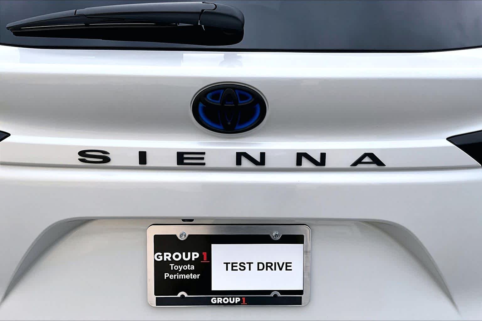 Used 2025 Wind Chill Pearl Toyota XLE image 10