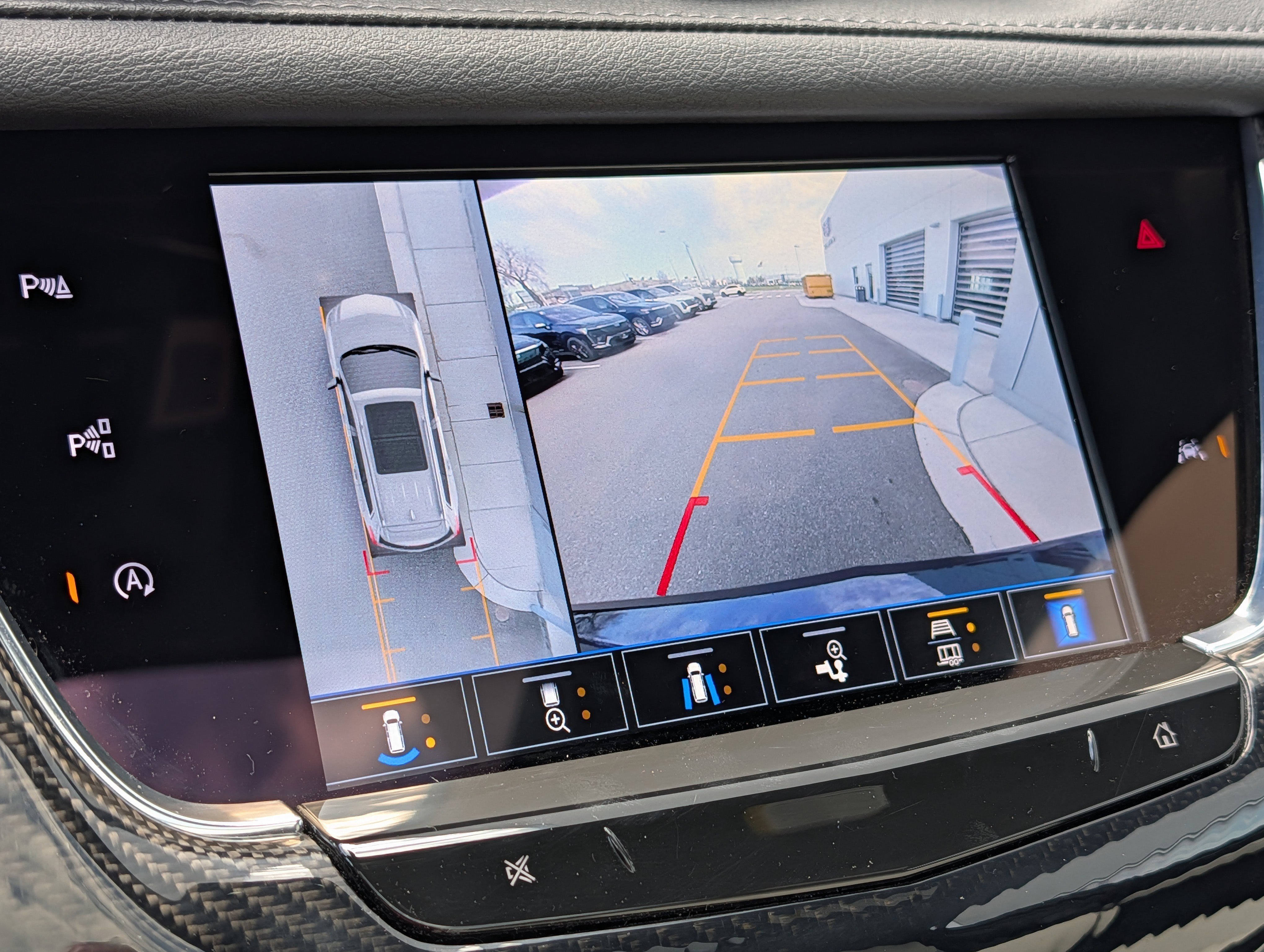 2025 Cadillac XT6 Sport - Photo 27