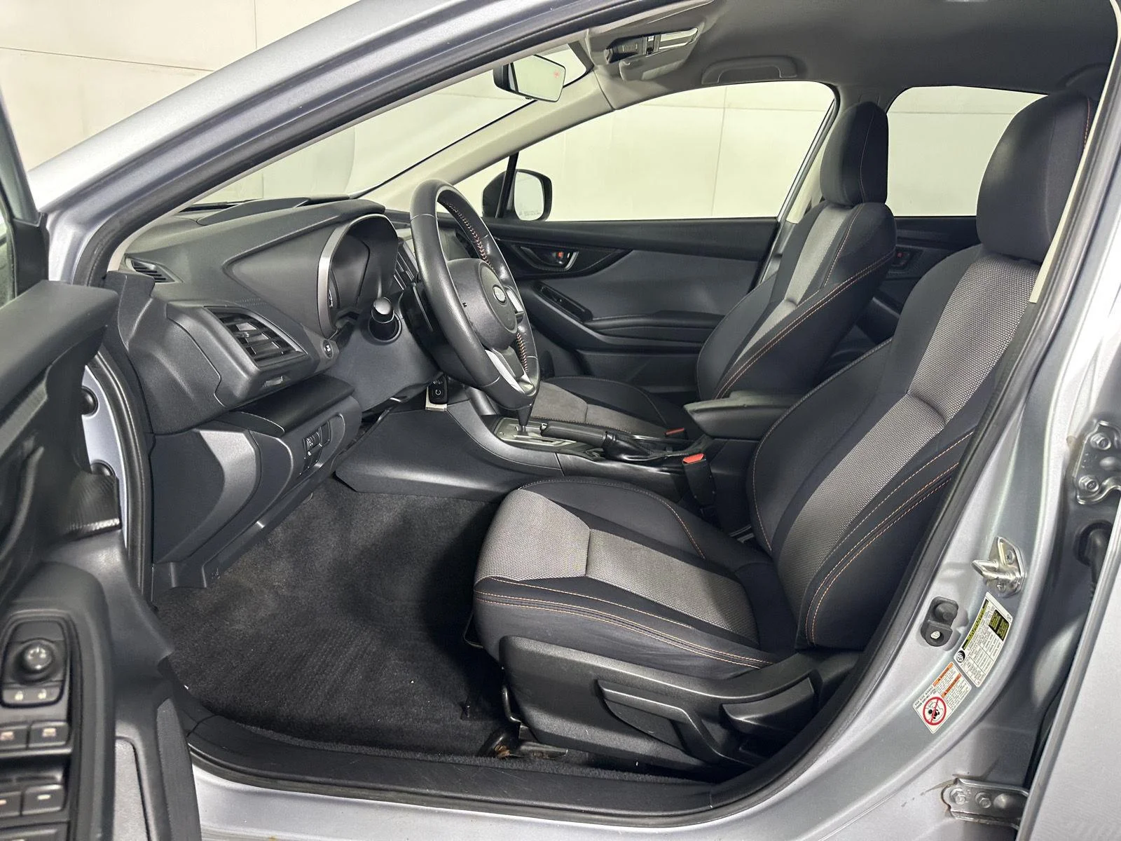 Used 2018 Ice Silver Metallic Subaru Premium image 11