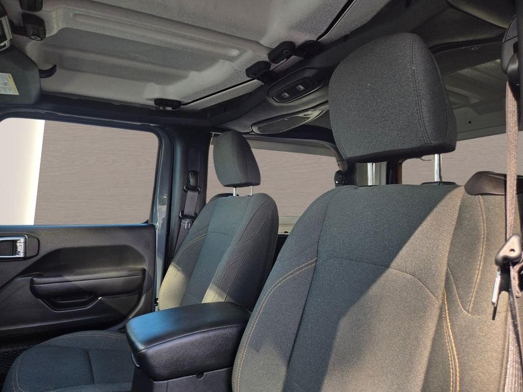 Used 2024 Gray Jeep Sport S image 16