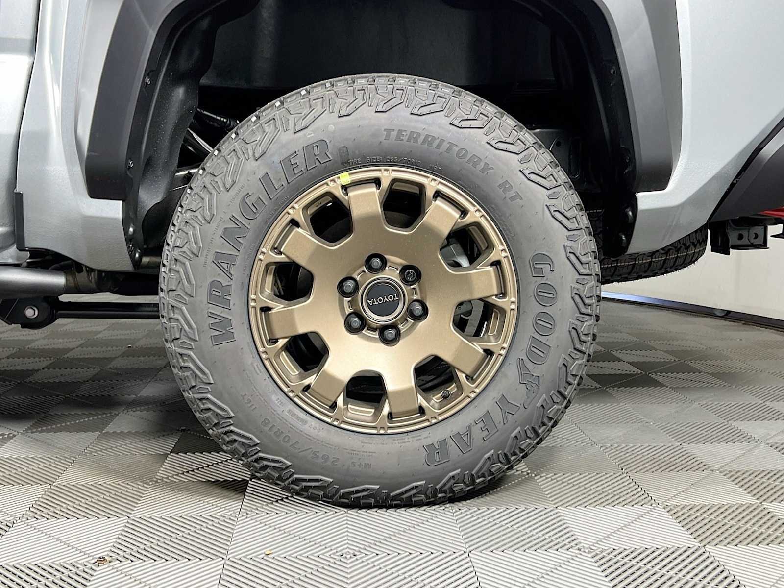 Used 2025 Celestial Silver Metallic Toyota Trailhunter Hybrid image 18
