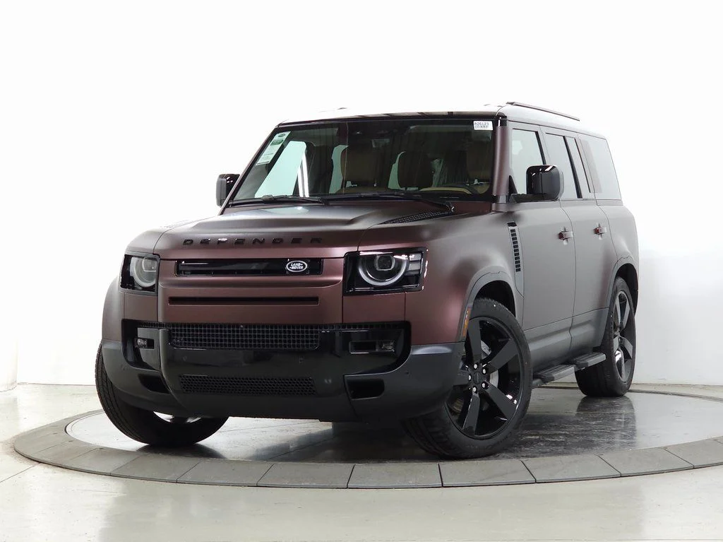 2026 Land Rover Defender 130 S P300's photo