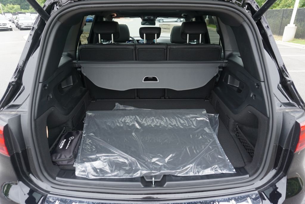 Used 2025 Night Black Mercedes-Benz GLB 250 image 18
