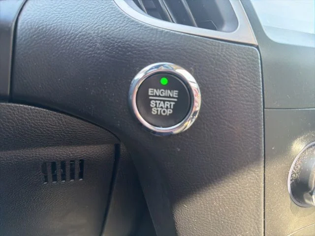 Used 2020 Red Ford SEL image 19