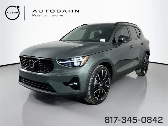New 2026 Volvo XC40 B4 FWD Plus