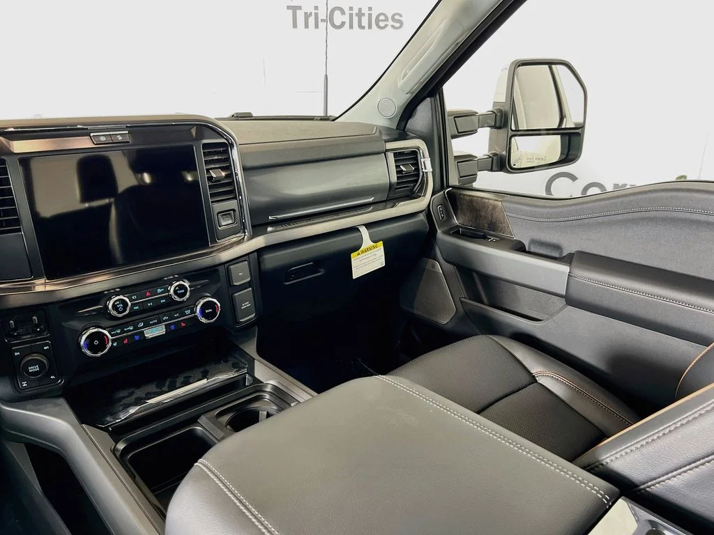 New 2026 Carbonized Gray Metallic Ford Lariat image 27