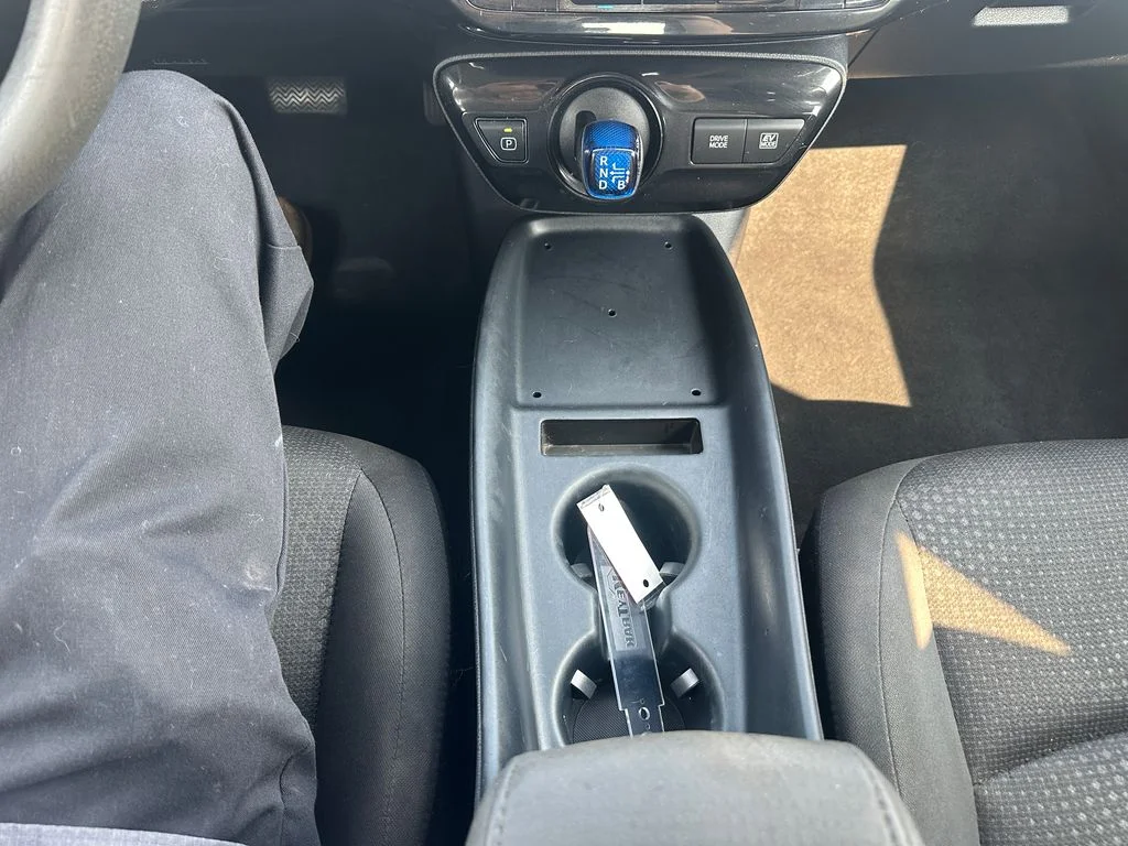 Used 2022 Blue Toyota LE AWD-e image 18