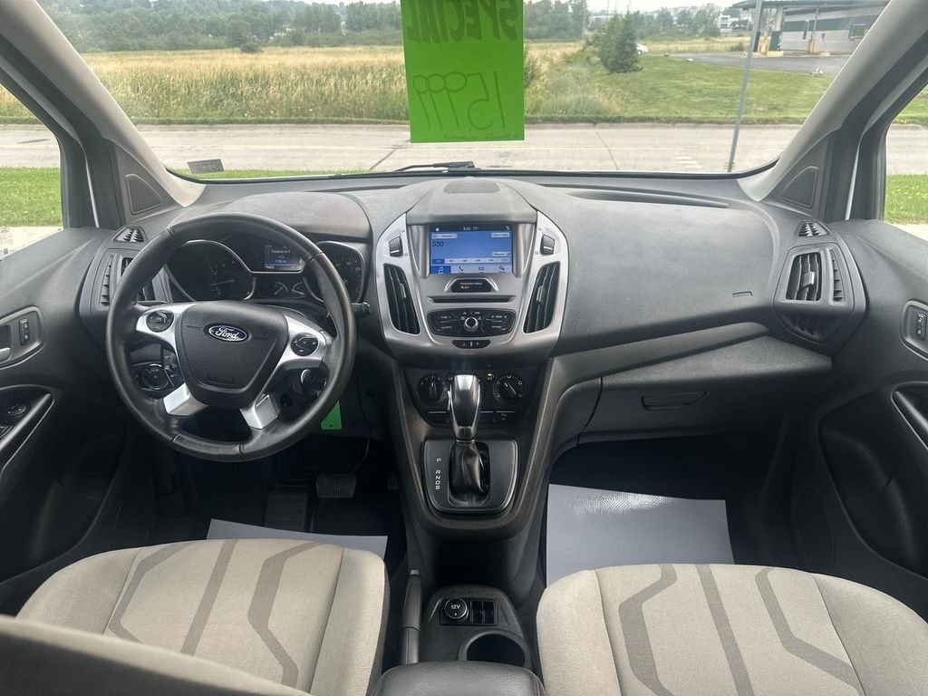 Used 2018 White Ford XLT image 10