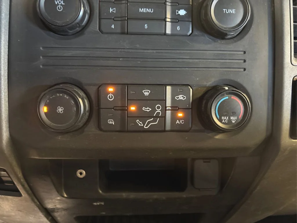 Certified Used 2017 Oxford White Ford XL image 26