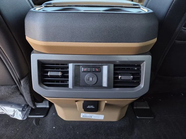 New 2026 Star White Metallic Tri-Coat Ford F-250® Lariat® image 17