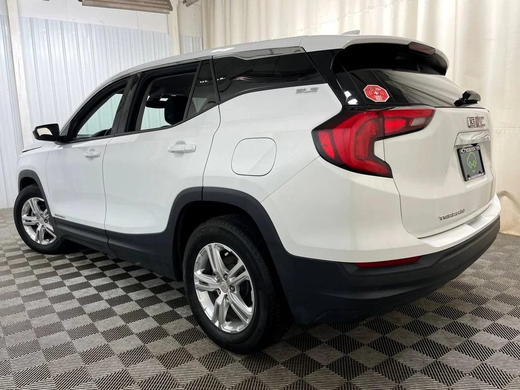 Certified Used 2019 SUMMIT WHITE GMC SLE image 41