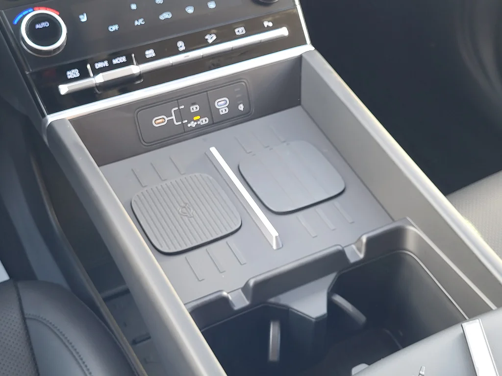 New 2027 Phantom Black Hyundai SEL image 17