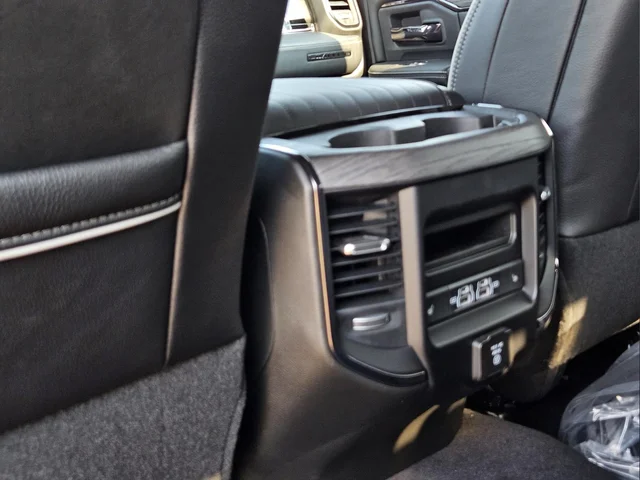 2026 RAM 2500 Limited - Photo 14