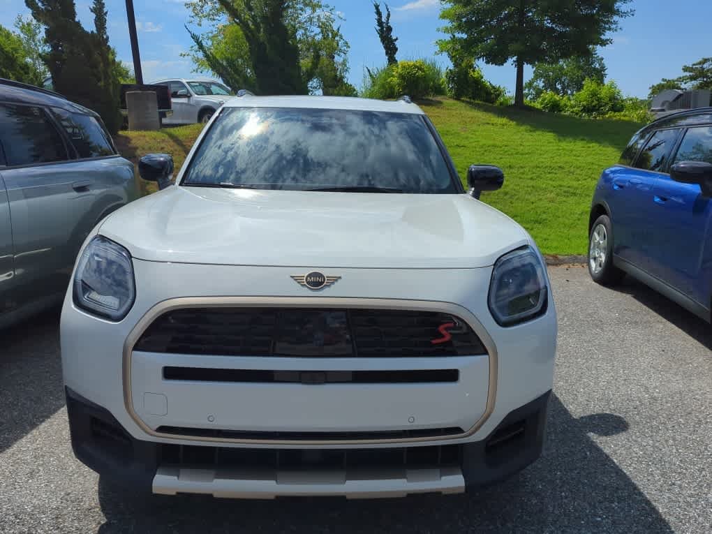 Used 2025 Nanuq White Metallic MINI S image 2