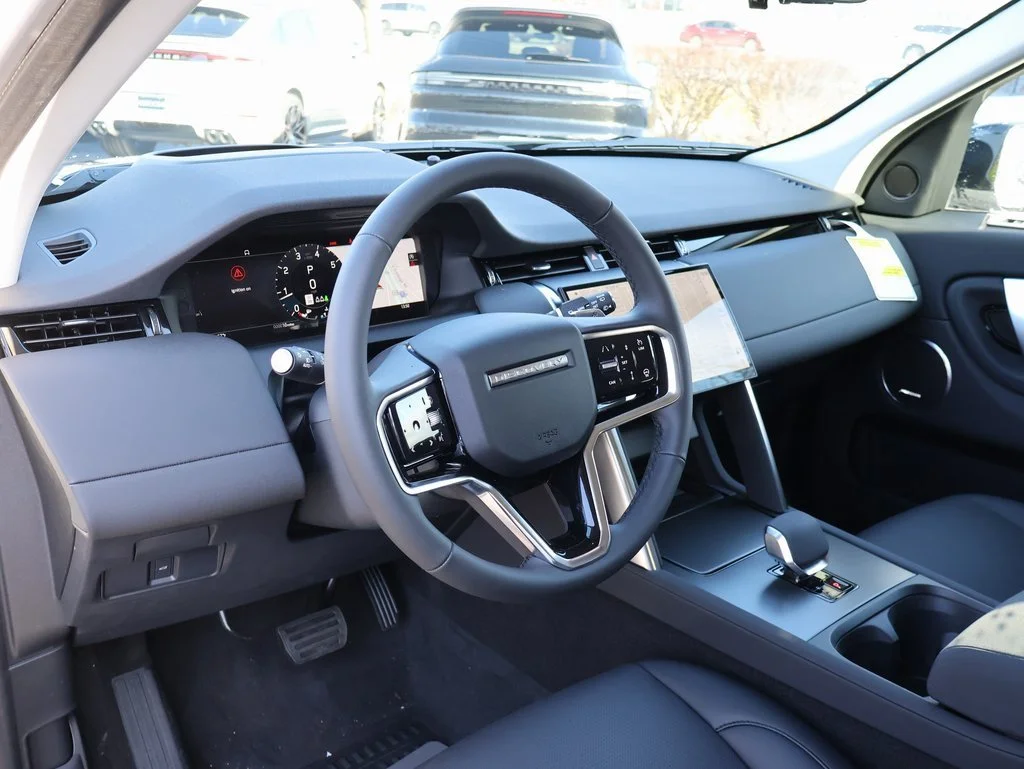 Certified Used 2025 Fuji White Land Rover S image 19