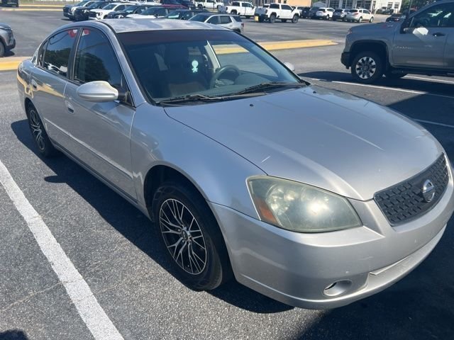 Used 2006 Silver Nissan 2.5 S image 3