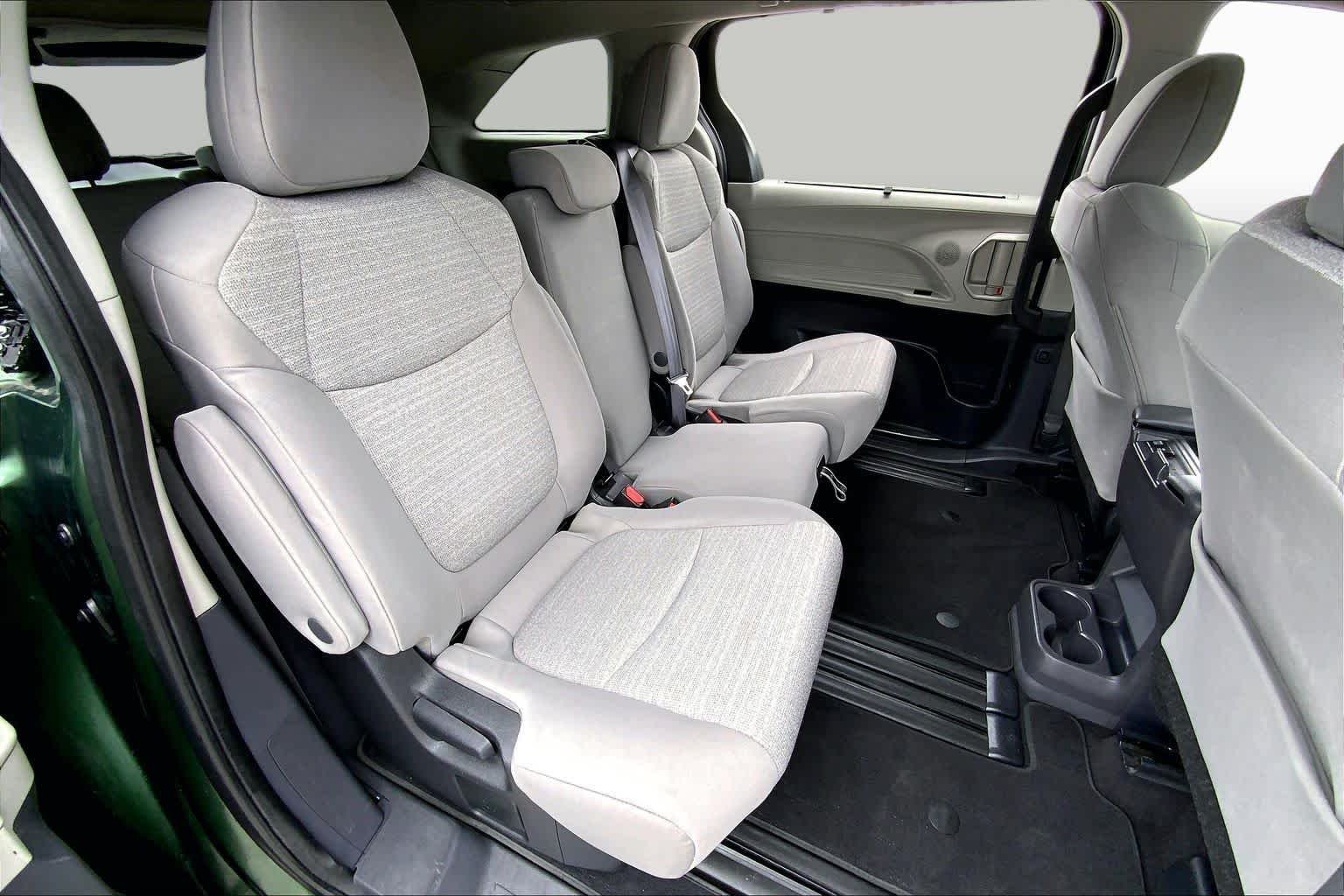 Used 2022 Cypress Toyota LE image 18