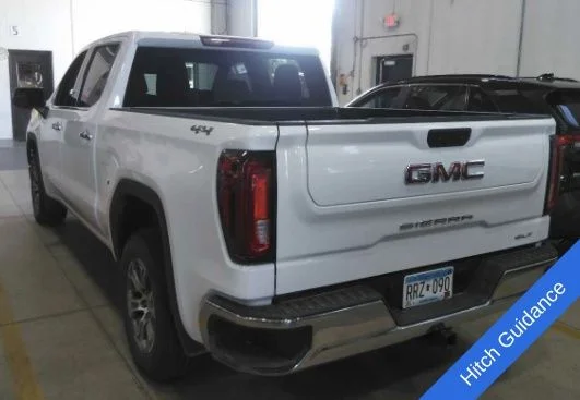 Used 2025 White GMC SLT image 9