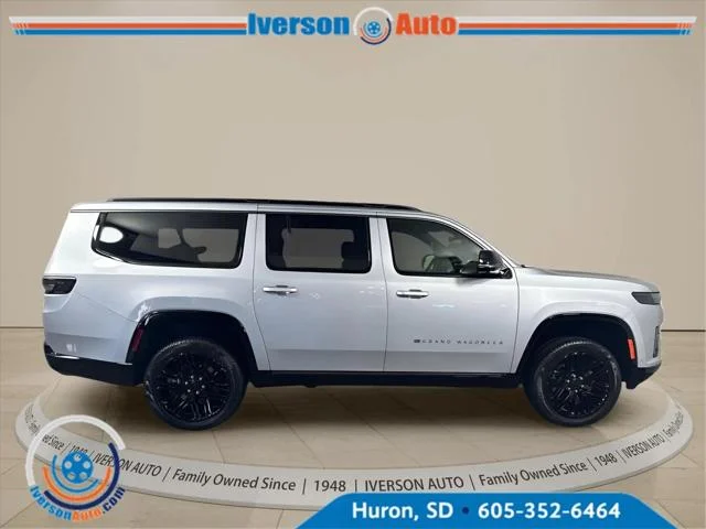 New 2026 Silver-Zynith Exterior Paint Jeep Grand Wagoneer image 11