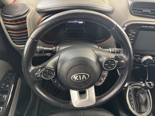 Used 2017 Black Kia Plus image 23