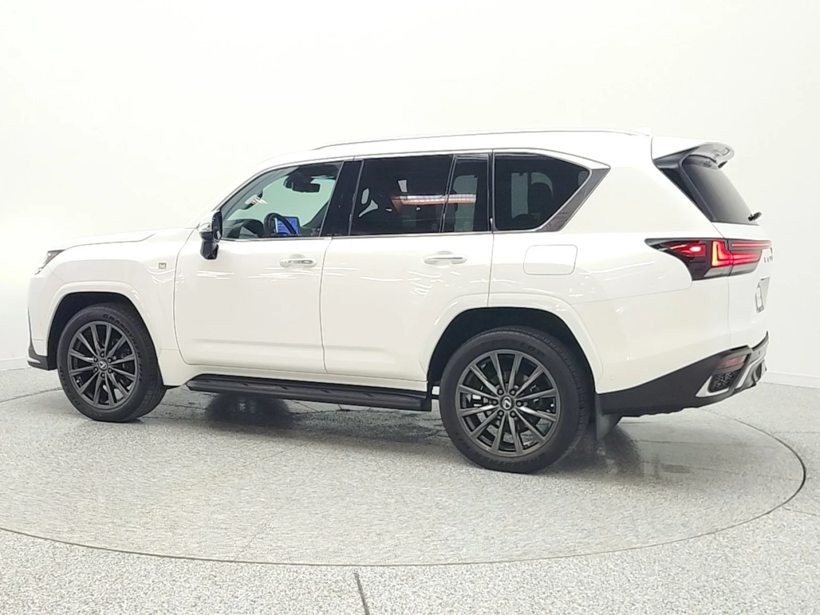 Used 2025 Ultra White Lexus LX 700h F SPORT 4WD image 8