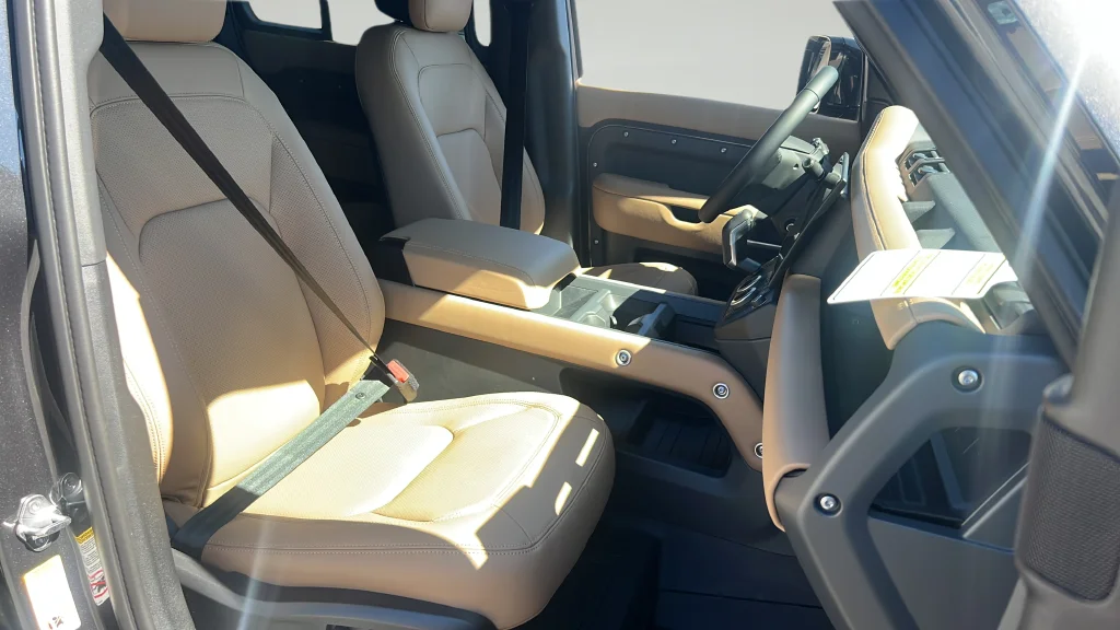 New 2026 Gray Land Rover X-Dynamic SE image 19