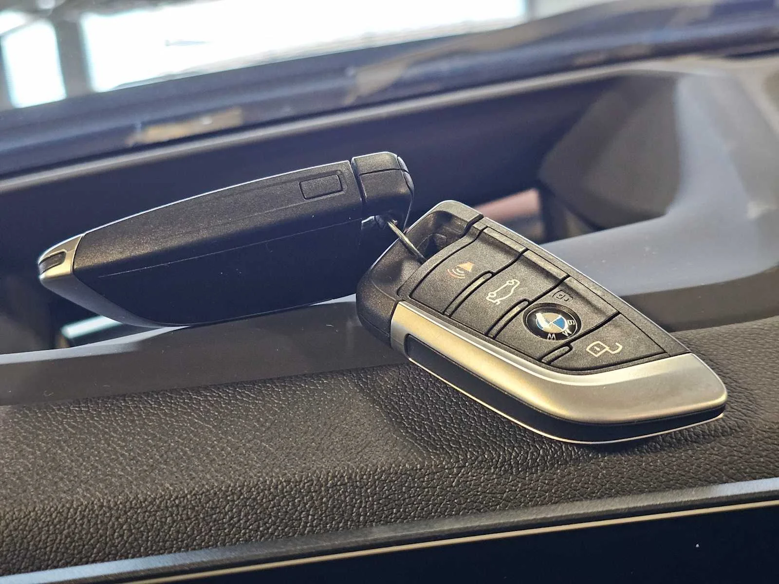 Certified Used 2023 Dravit Grey Metallic BMW eDrive35 image 35