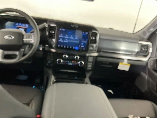 New 2026 Star White Metallic Tri-Coat Ford Lariat image 30