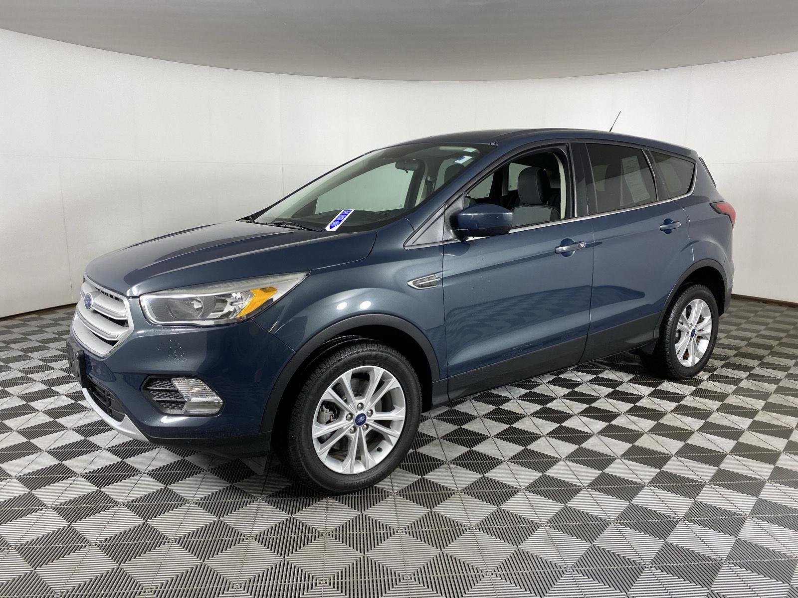 Used 2019 Baltic Sea Green Ford SE image 3