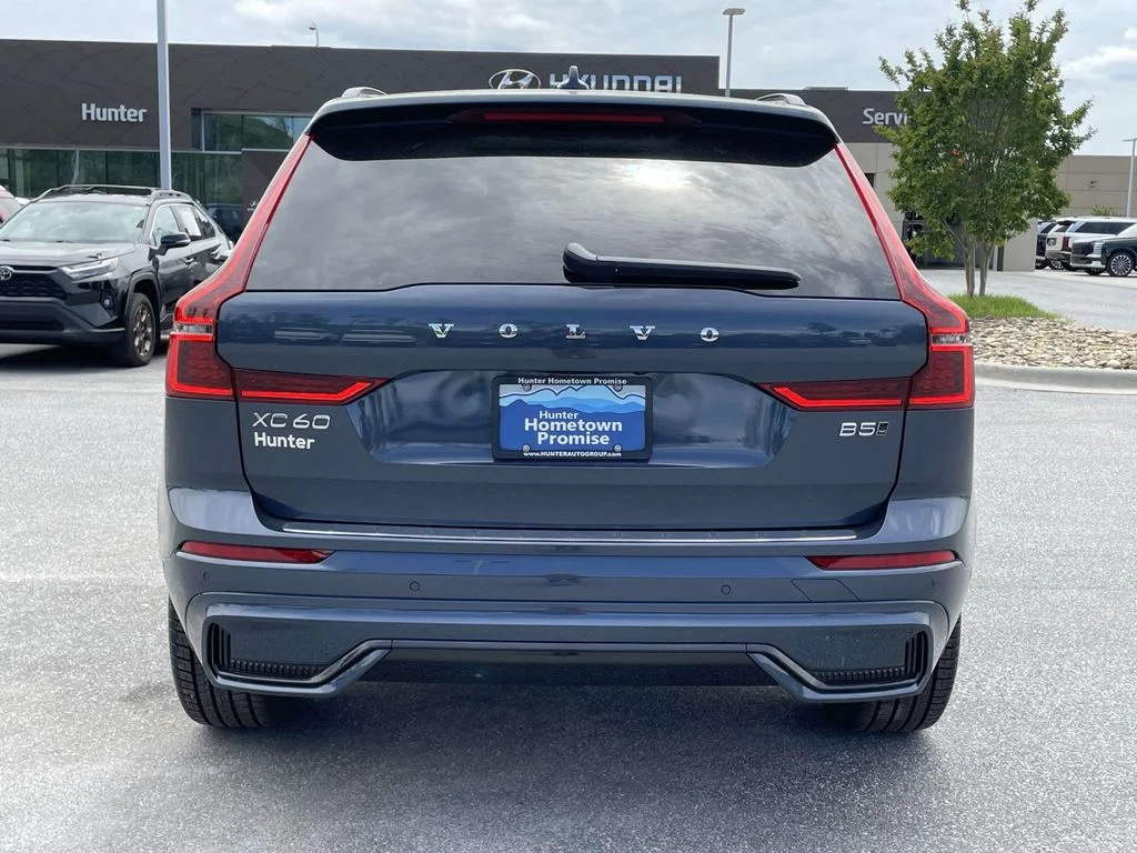 New 2026 Denim Blue Metallic Volvo Ultra image 25