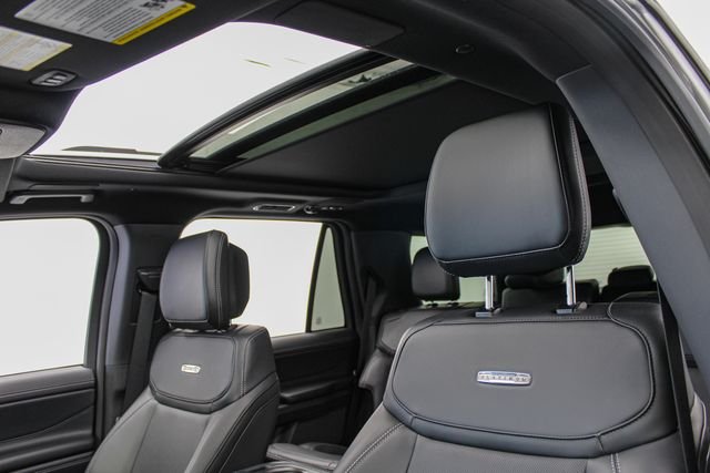 New 2026 Star White Metallic Tri-Coat Ford Platinum® image 18