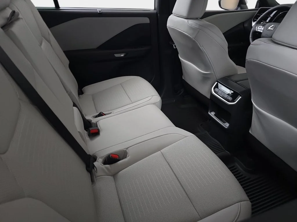 New 2026 Wind Chill Pearl Lexus AWD image 11