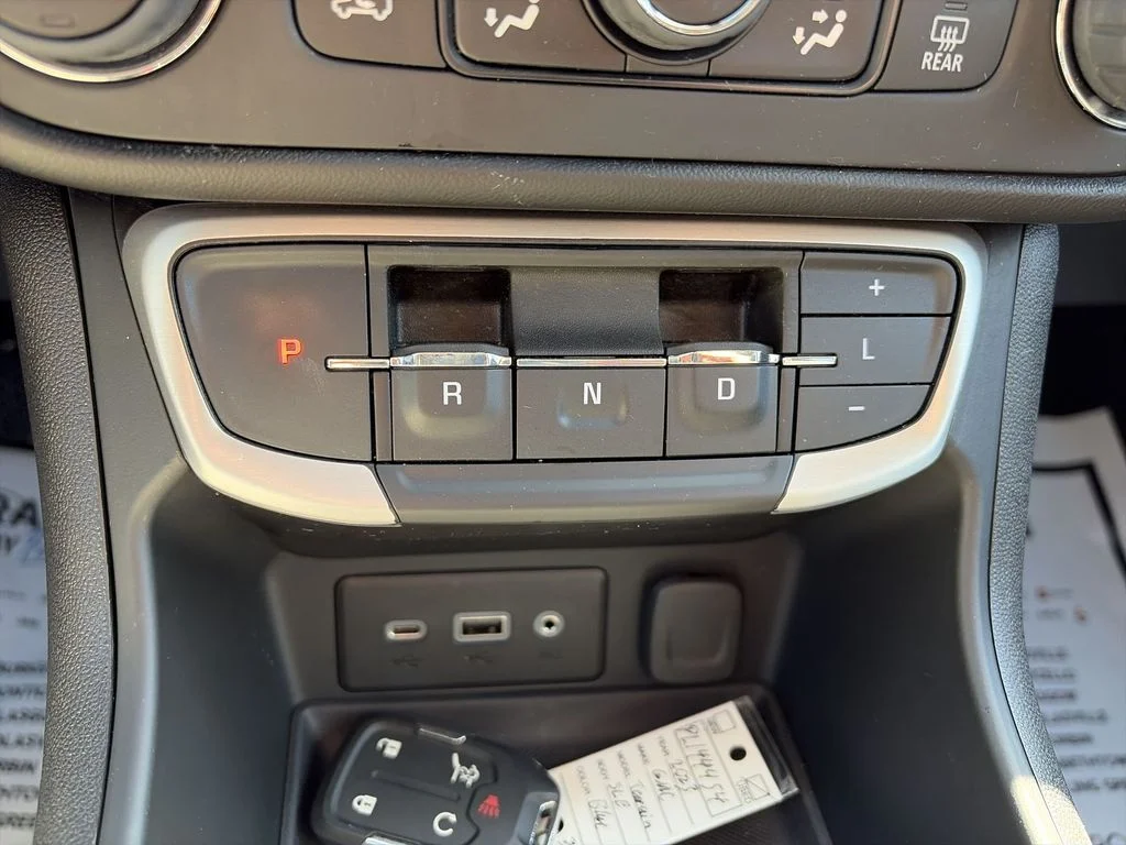 Used 2023 Blue GMC SLE image 21