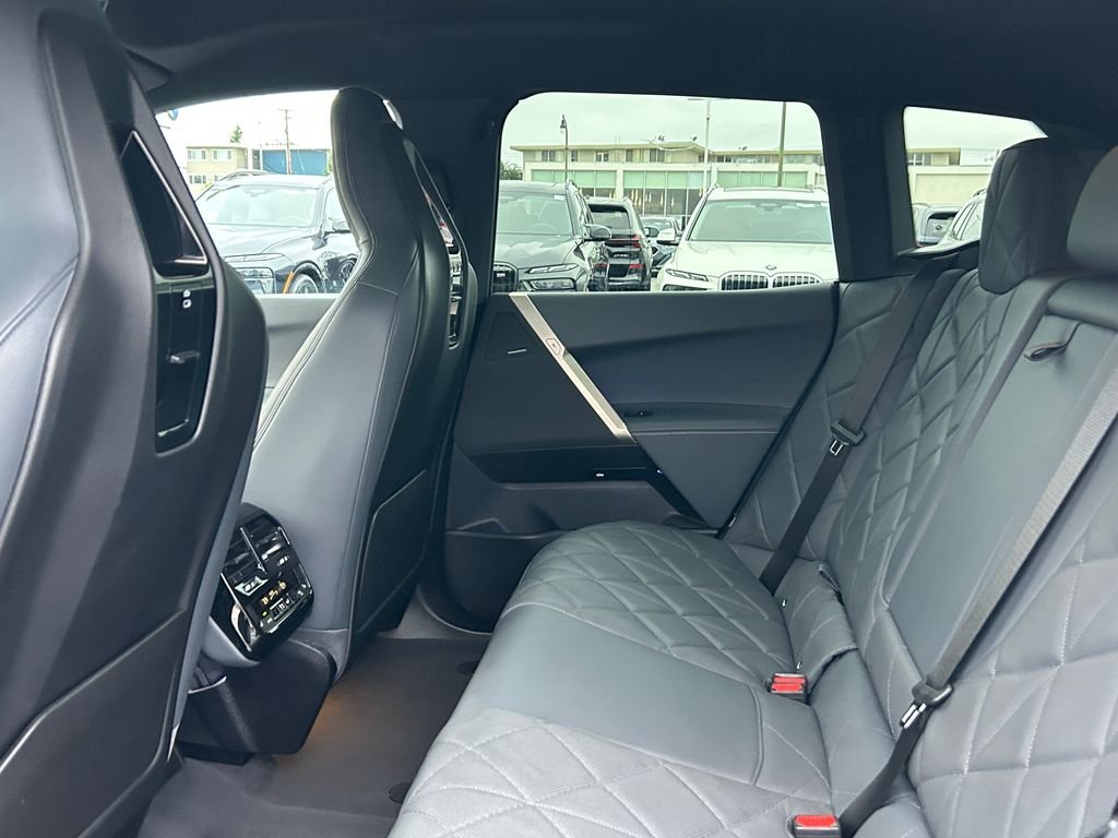 Certified Used 2024 Storm Bay Metallic BMW xDrive50 image 31