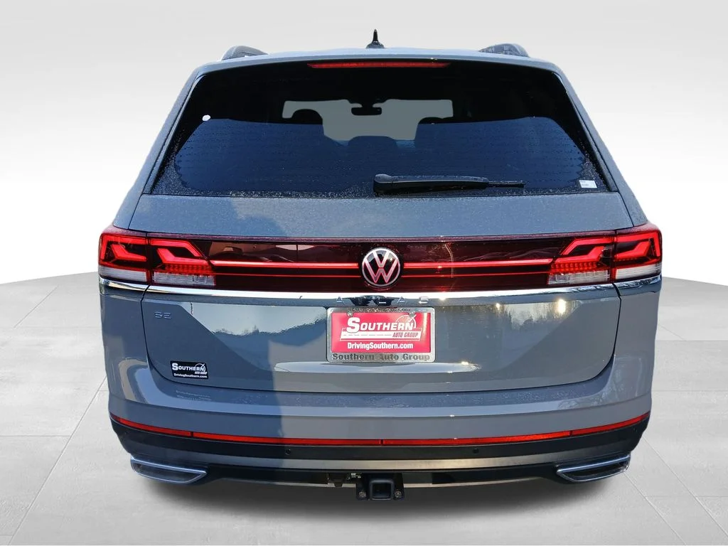 New 2025 Gray Volkswagen 2.0T SE w/Technology image 4