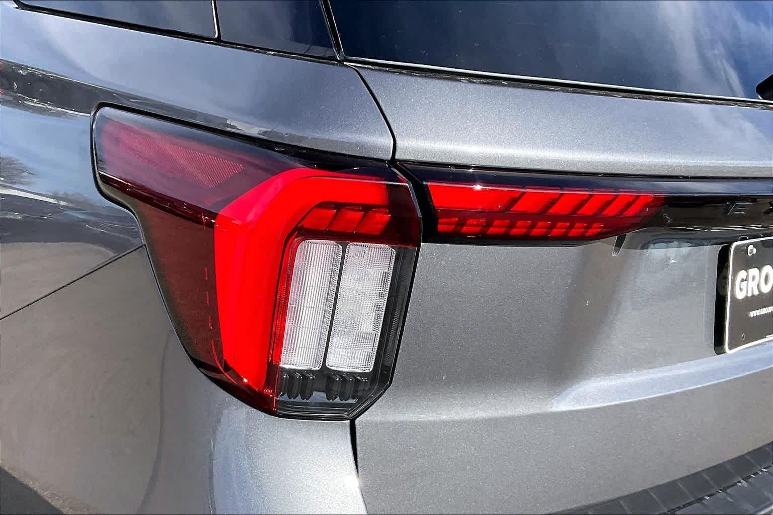 New 2026 Carbonized Gray Metallic Ford ST-Line image 14
