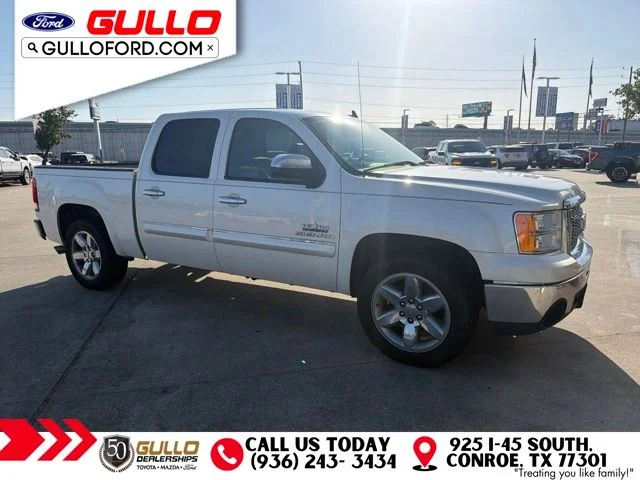 Used 2012 White Diamond Clearcoat GMC SLE image 2