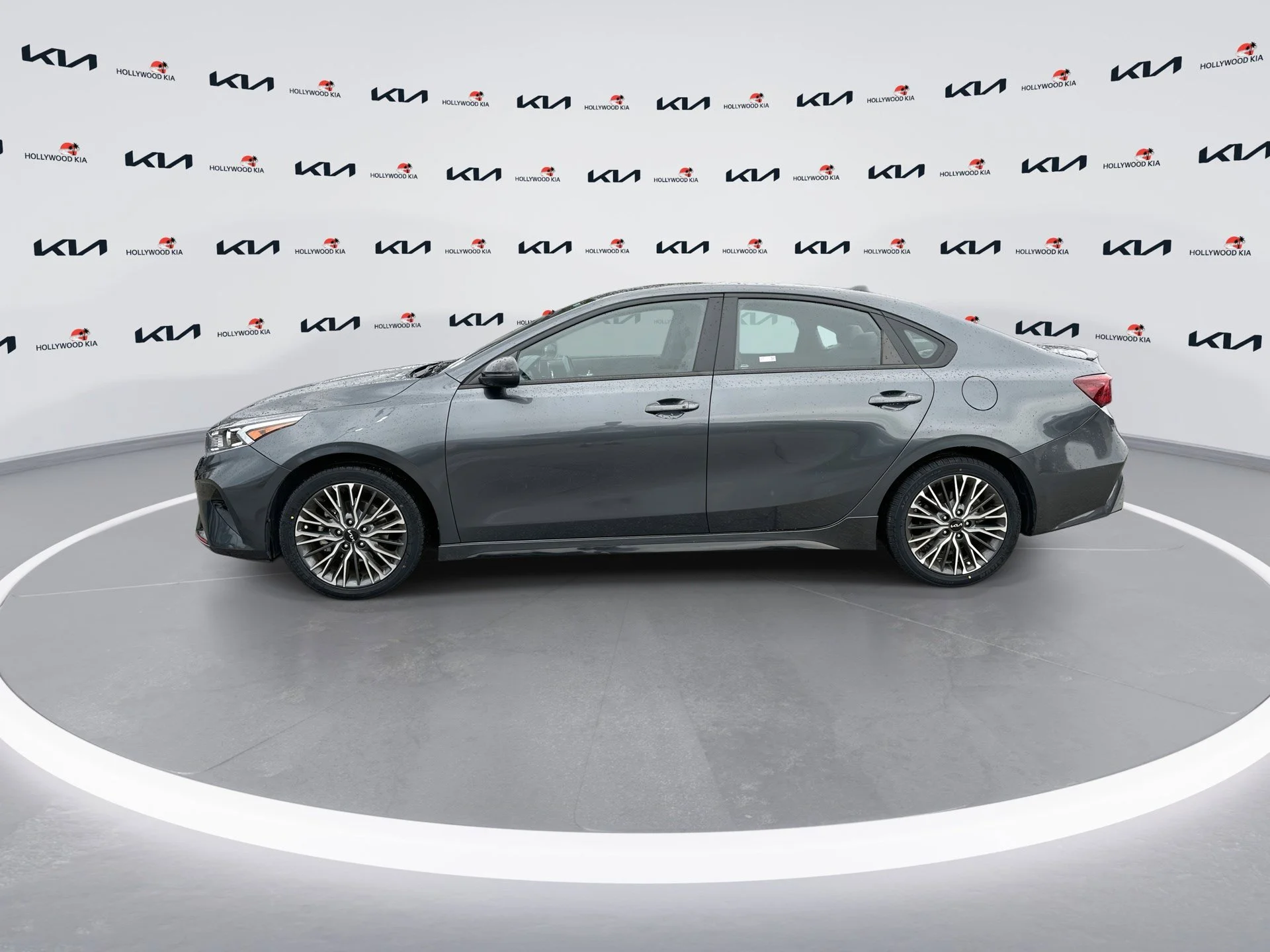 Certified Used 2024 Gravity Gray Kia GT-Line image 5