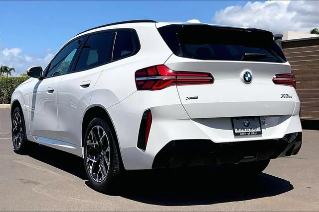 New 2026 Alpine White BMW 30 xDrive image 3