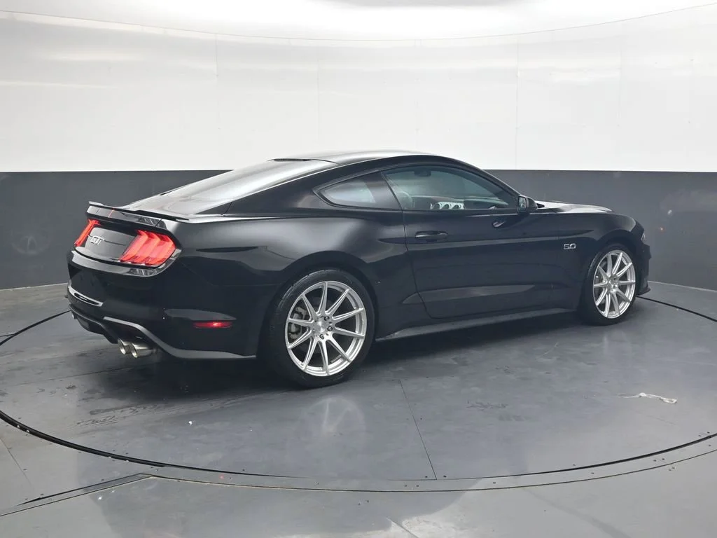 Used 2018 Black Ford GT image 4