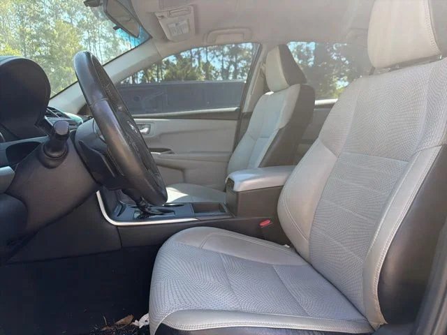 Used 2017 Black Toyota SE image 8