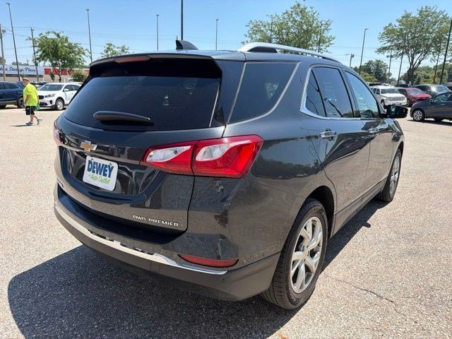 Used 2020 Nightfall Gray Metallic Chevrolet Premier image 5