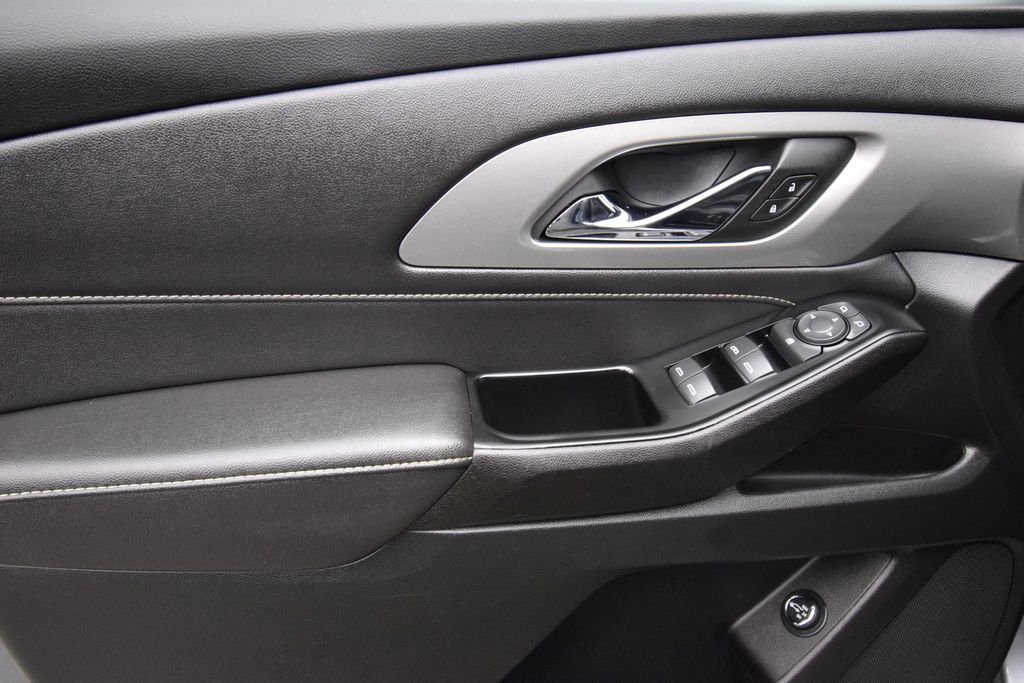 Used 2023 Sterling Gray Metallic Chevrolet LT Leather image 24